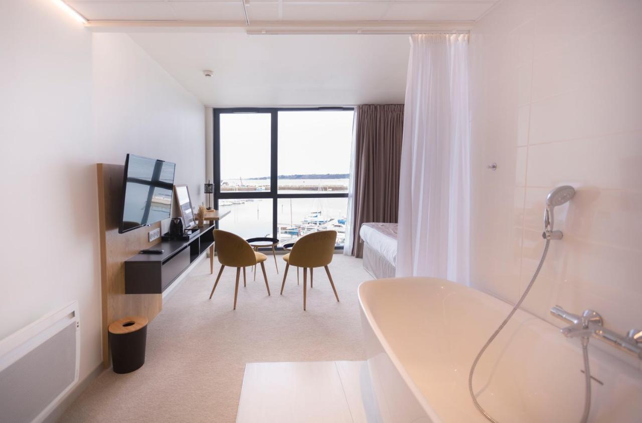 Le Nautica Hotel Перро-Гирк Экстерьер фото