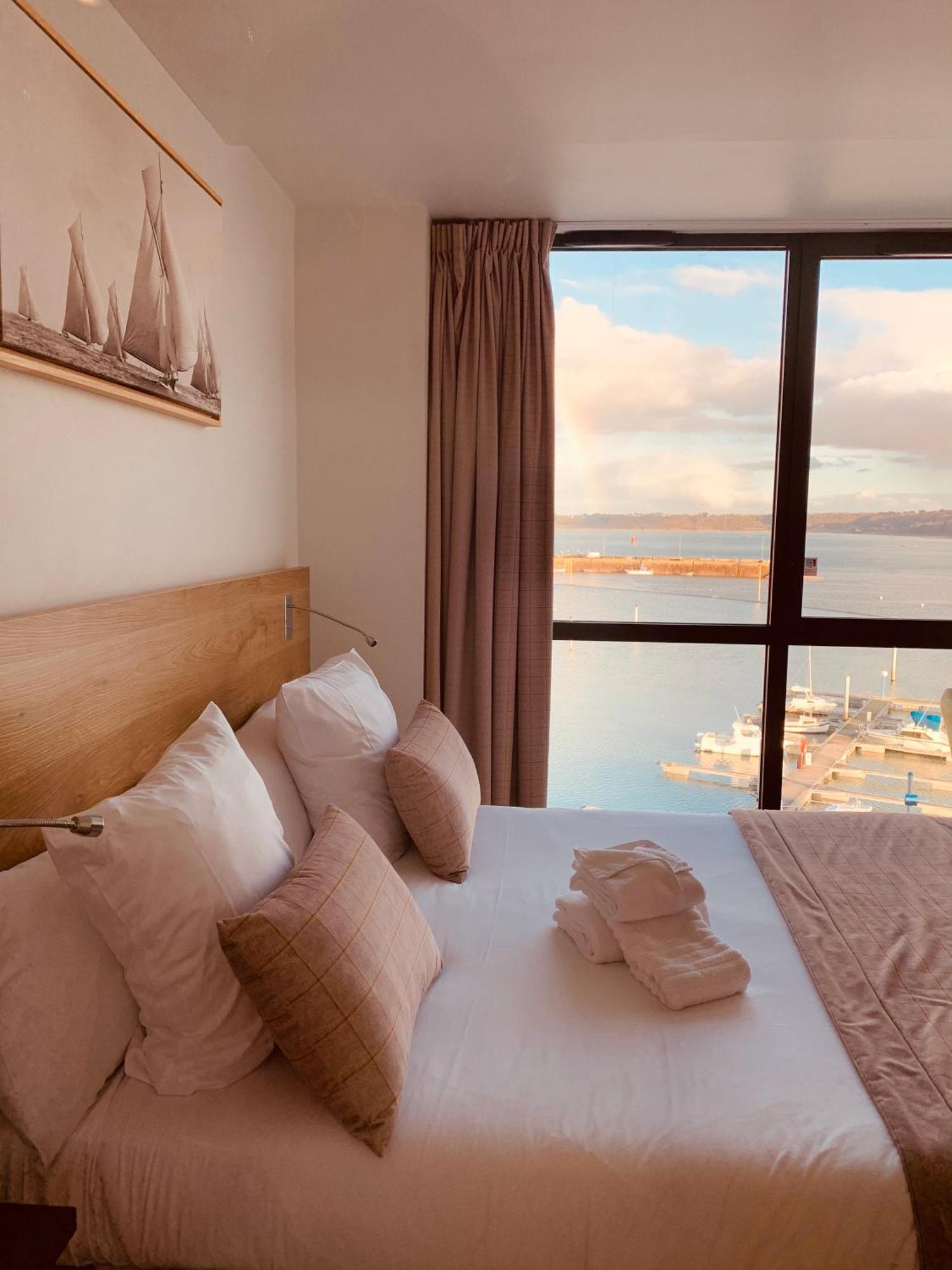 Le Nautica Hotel Перро-Гирк Экстерьер фото