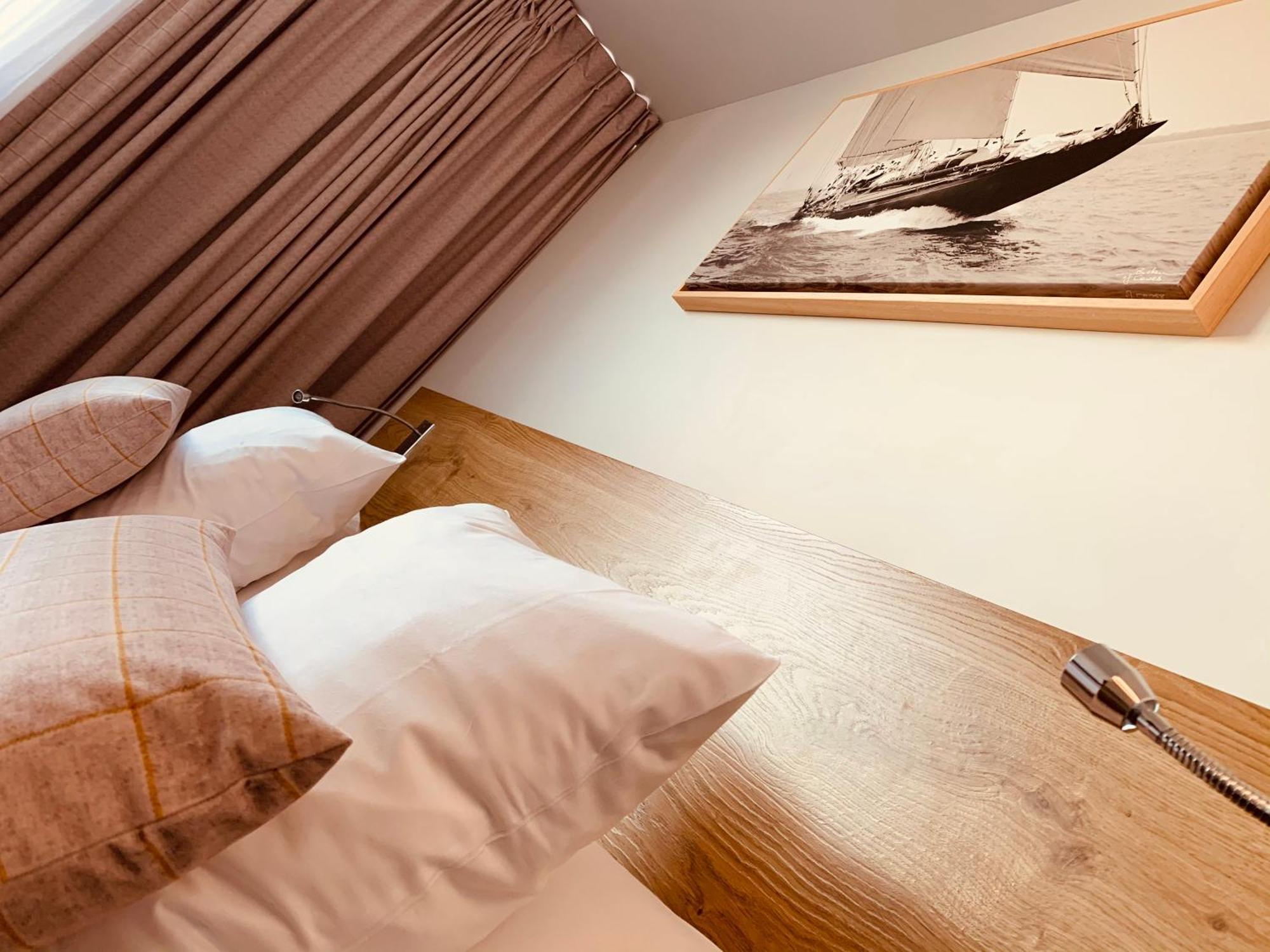 Le Nautica Hotel Перро-Гирк Экстерьер фото