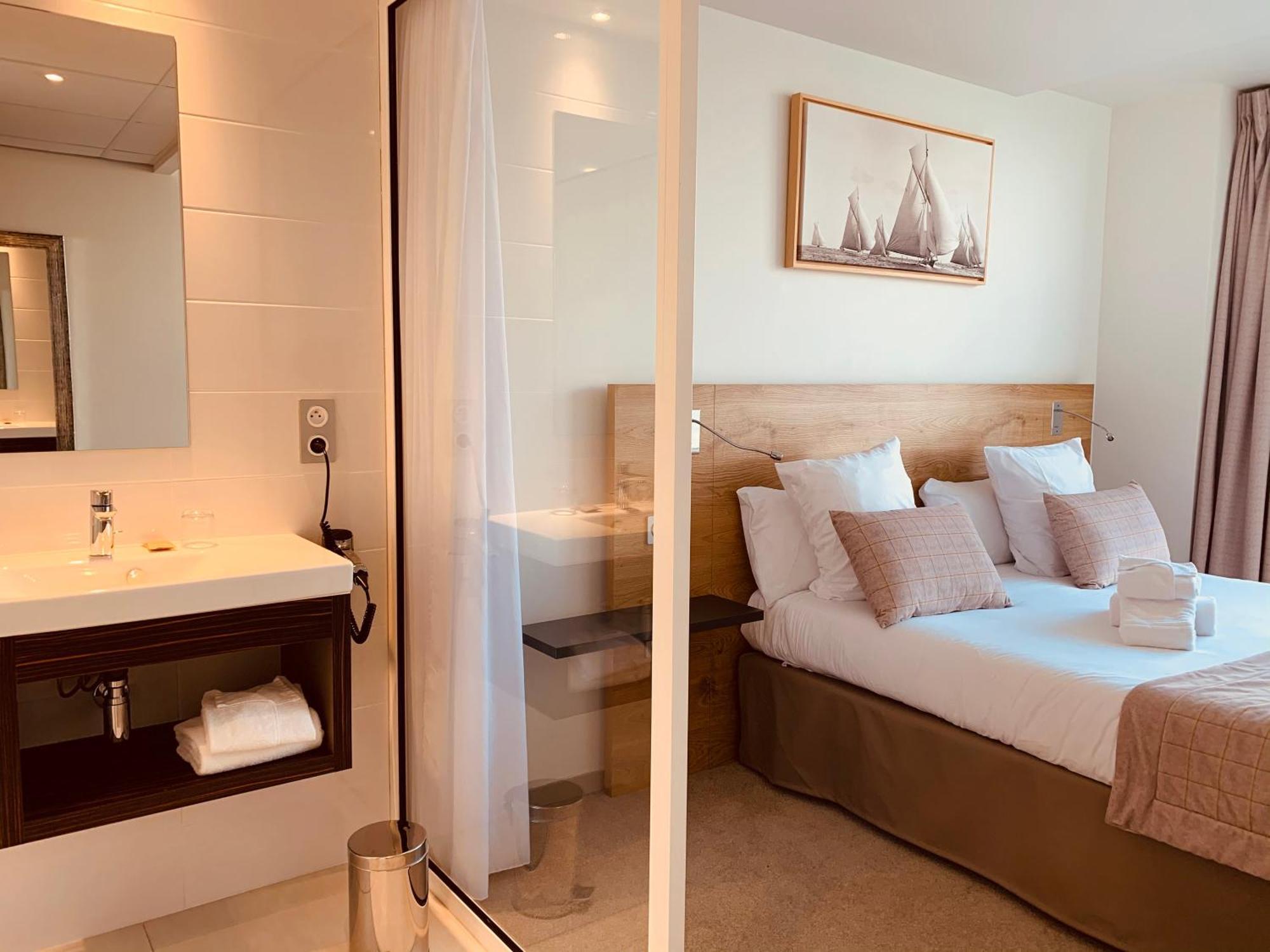 Le Nautica Hotel Перро-Гирк Экстерьер фото